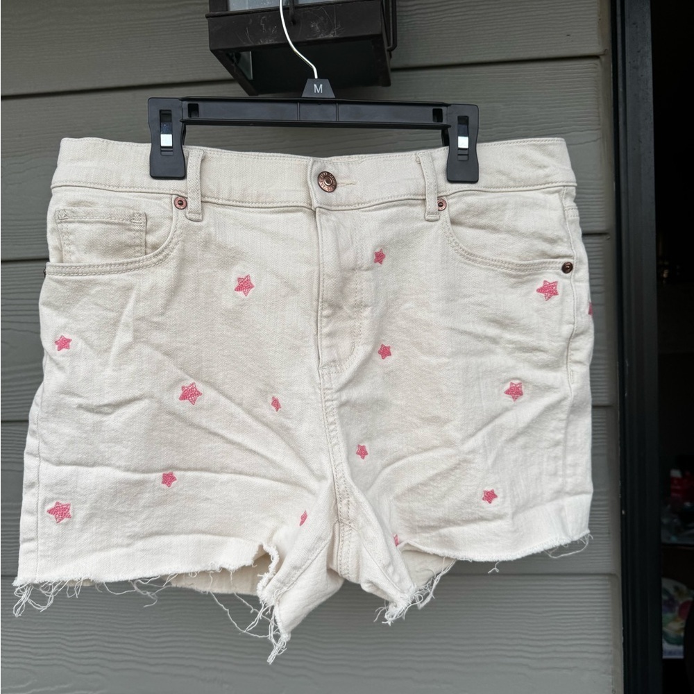 LOFT Cream Jean Shorts with Pink Star Details Size 8